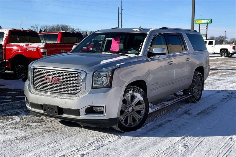 Used 2016 GMC Yukon XL Denali with VIN 1GKS2HKJ6GR201080 for sale in Montevideo, Minnesota