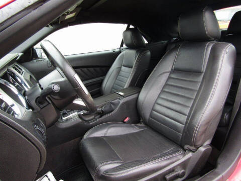 2011 Ford Mustang V6