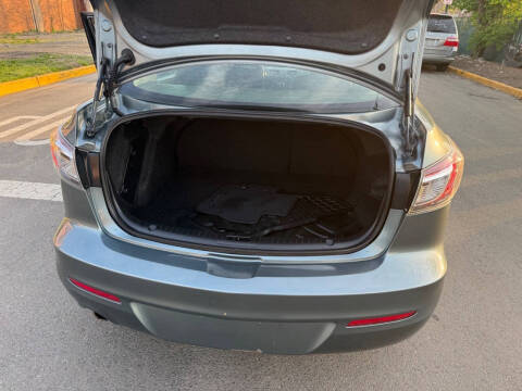 2012 Mazda MAZDA3 i Touring