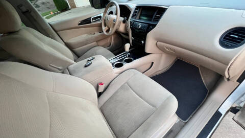 2015 Nissan Pathfinder S