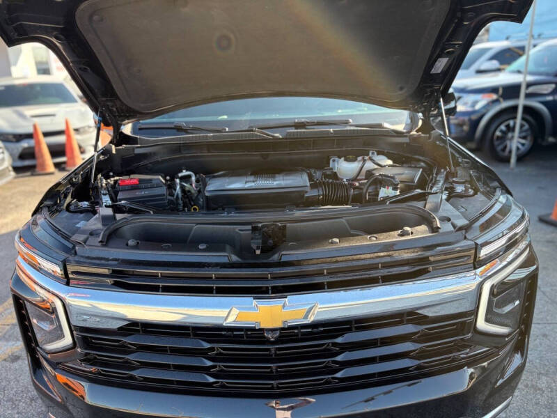 2025 Chevrolet Tahoe LS
