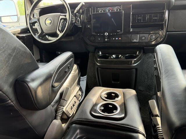 2023 Chevrolet Express 2500