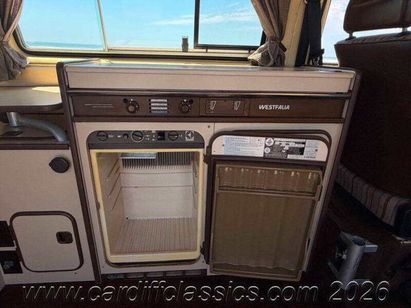 1984 Volkswagen Vanagon Camper