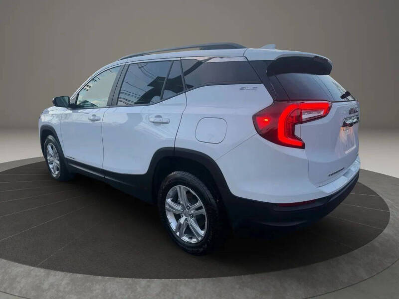 2022 GMC Terrain SLE