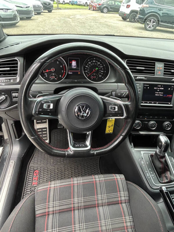 2017 Volkswagen Golf GTI S