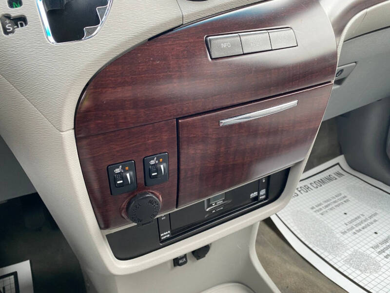 2012 Toyota Sienna Limited 7-Passenger