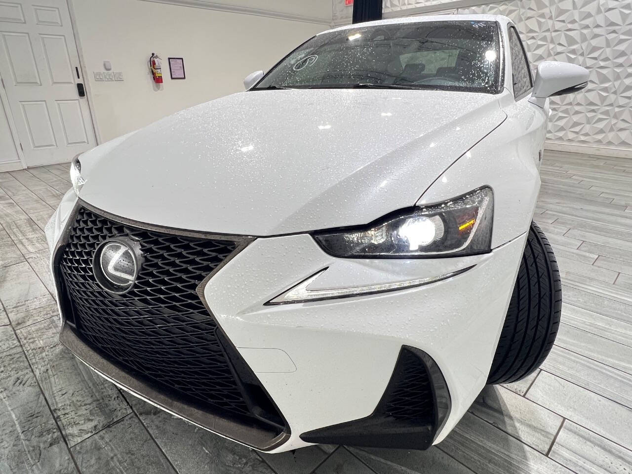 2017 Lexus IS 200t photo 12