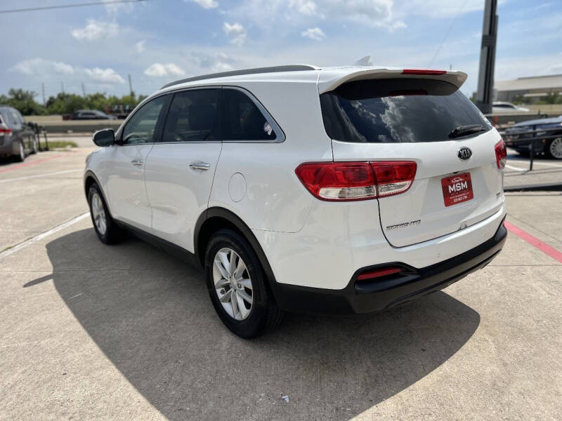 2017 Kia Sorento LX