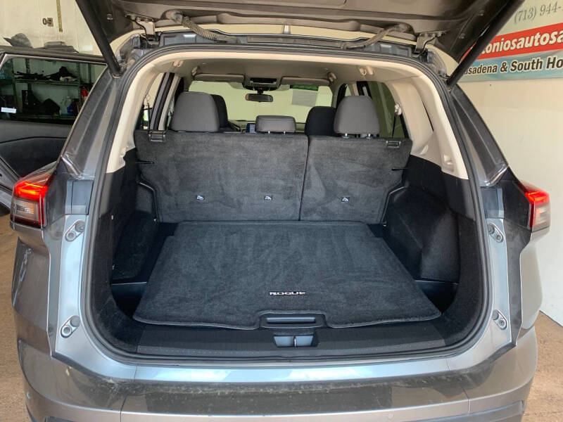 2024 Nissan Rogue SV