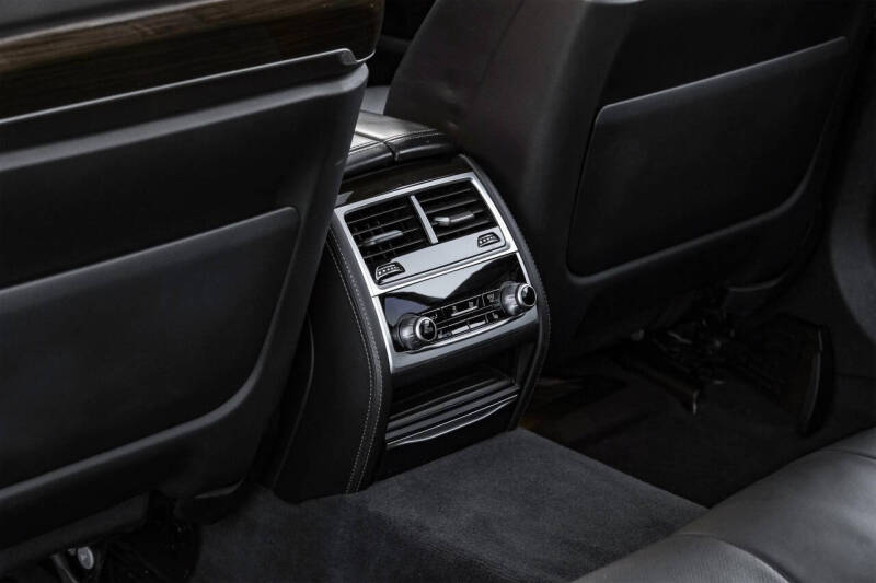 2021 BMW 7 Series 750i xDrive