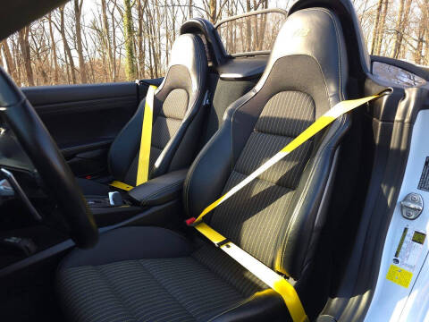 2023 Porsche 718 Boxster T