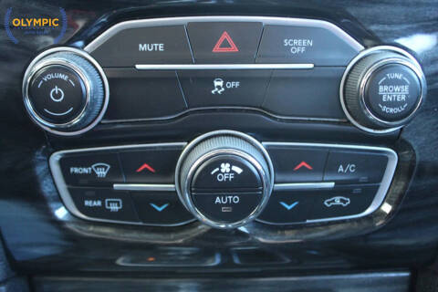 2017 Chrysler 300 Limited