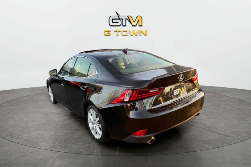 2016 Lexus IS 300