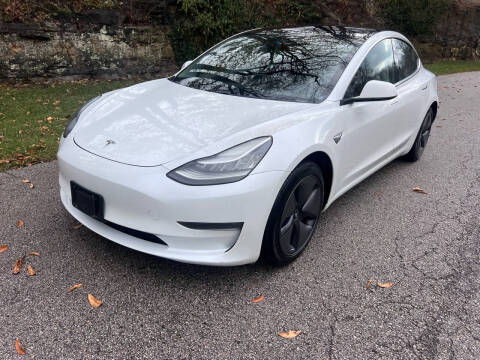 2019 Tesla Model 3 for sale at Bogie's Motors in Saint Louis MO