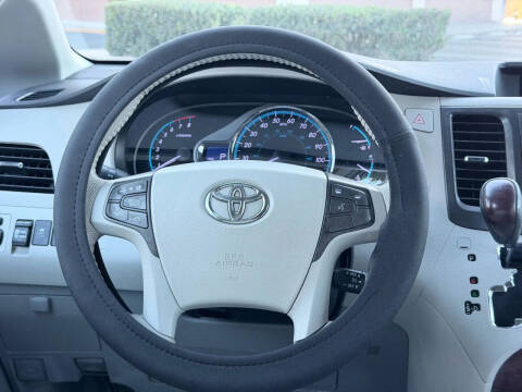 2013 Toyota Sienna