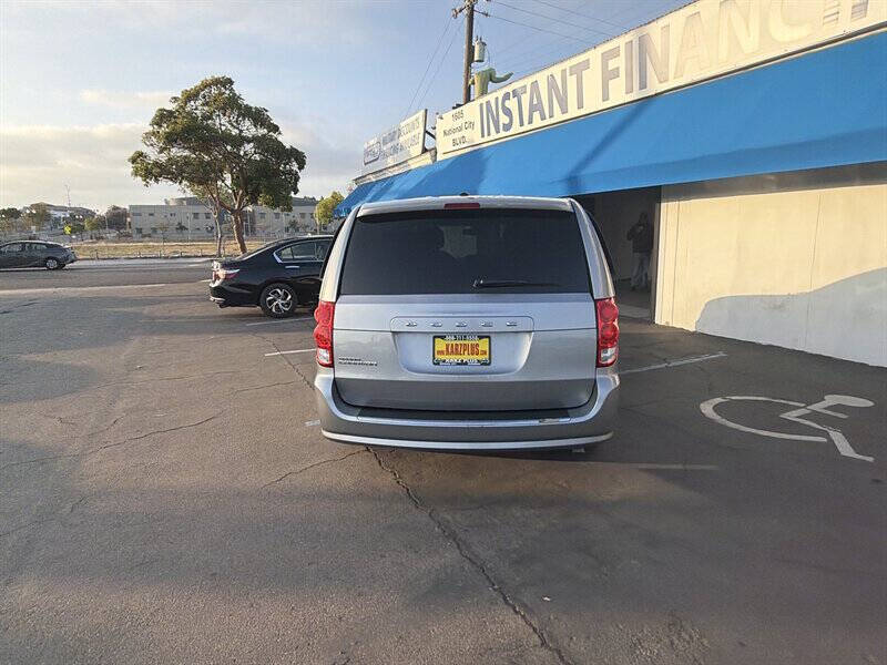 2015 Dodge Grand Caravan SE