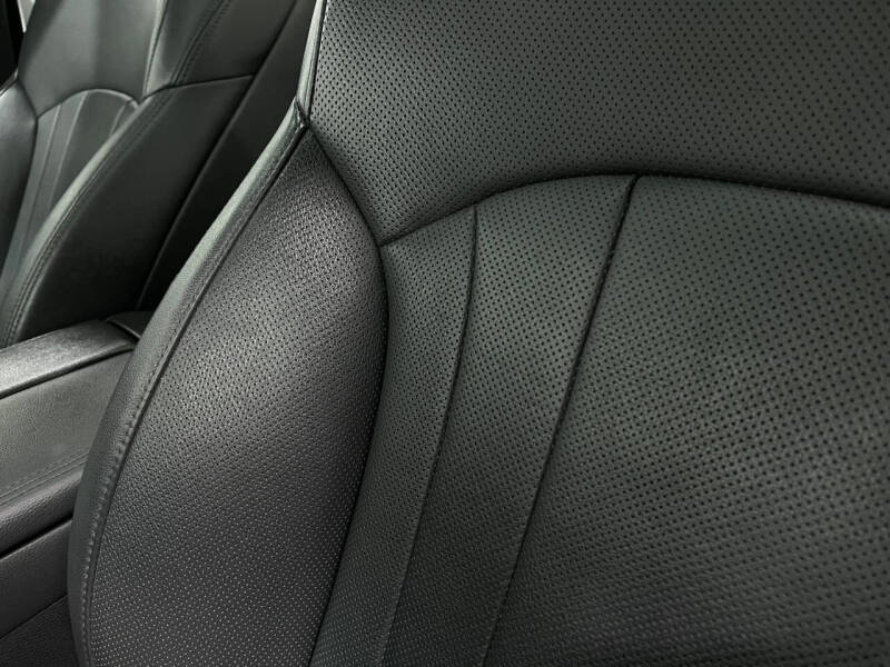 2020 Genesis G80
