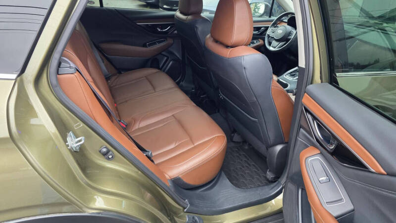 2022 Subaru Outback Touring XT