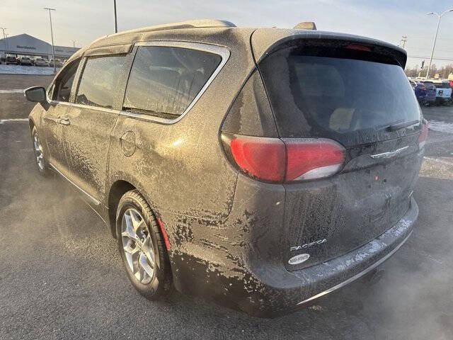 2017 Chrysler Pacifica for sale at Mid-State Pre-Owned in Beckley, WV