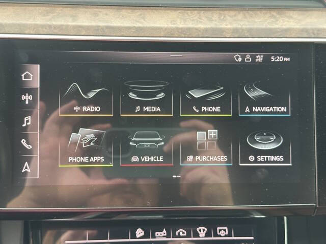 2019 Audi e-tron quattro Prestige