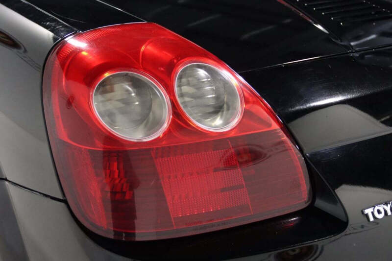 2004 Toyota MR2 Spyder