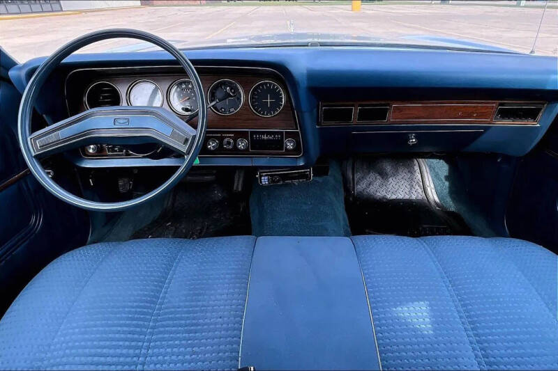 1977 Ford Crown Victoria