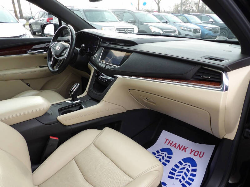 2017 Cadillac XT5 Premium Luxury