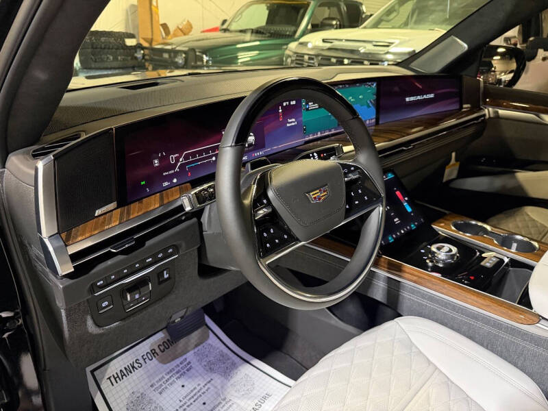 2026 Cadillac Escalade Platinum Sport