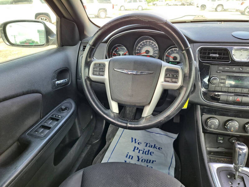 2014 Chrysler 200 Touring