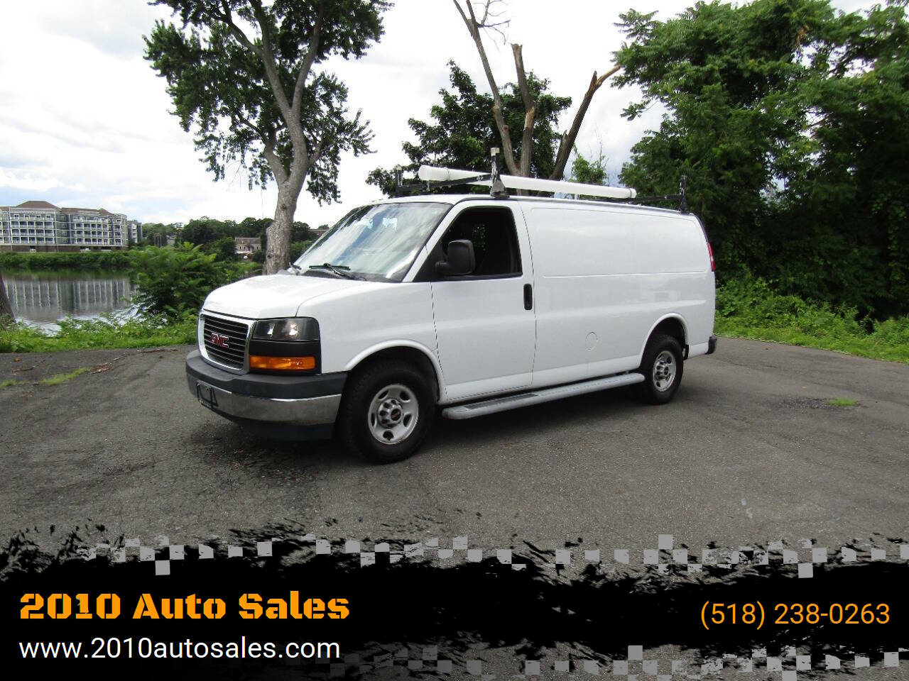 White 2018 GMC Savana Cargo Van Rear-Wheel Drive 6-Speed Automatic