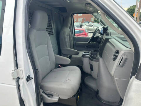 2014 Ford E-Series E-250