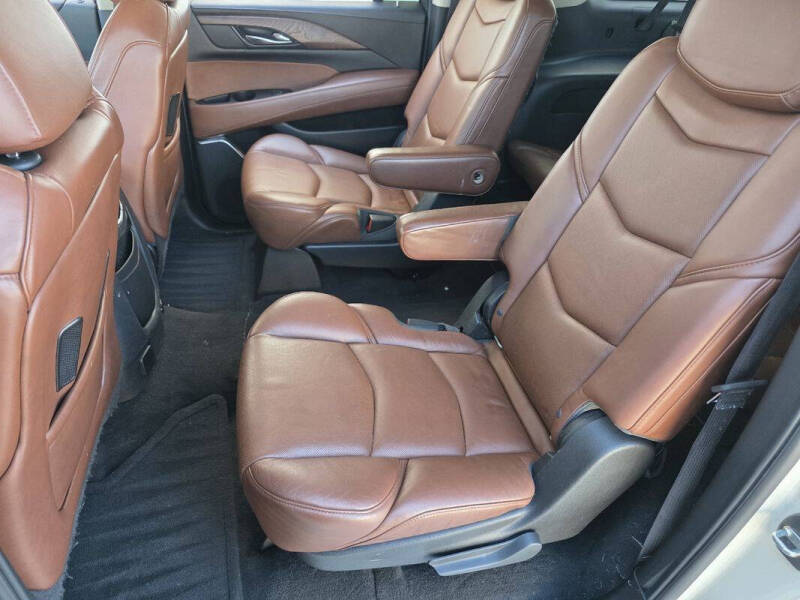 2015 Cadillac Escalade ESV Luxury