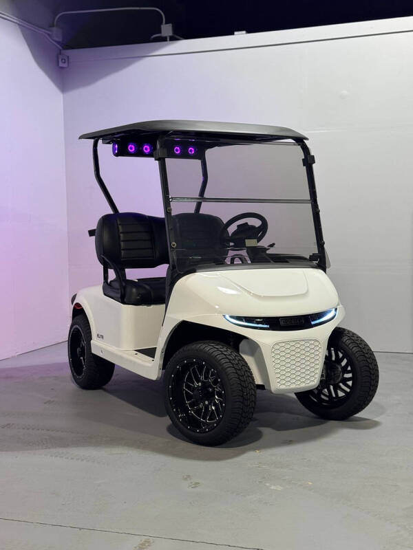 2025 E-Z-GO RXV ELiTE