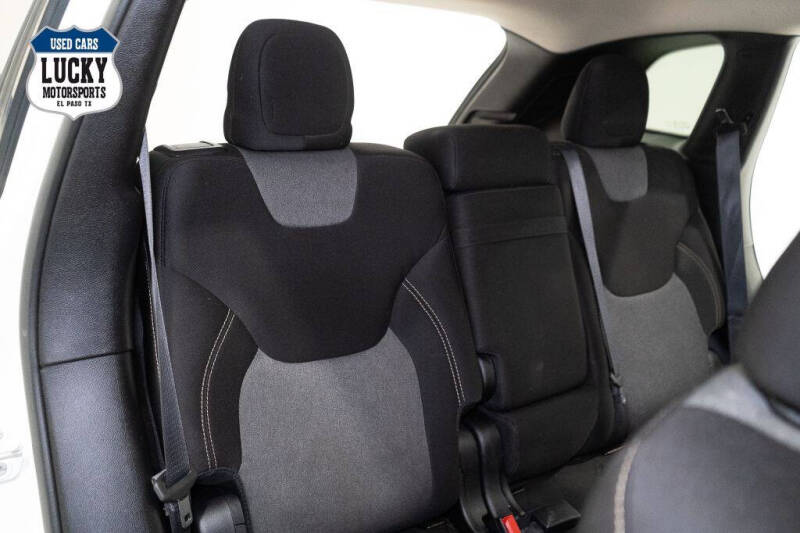 2015 Jeep Cherokee Sport