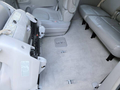2004 Toyota Sienna