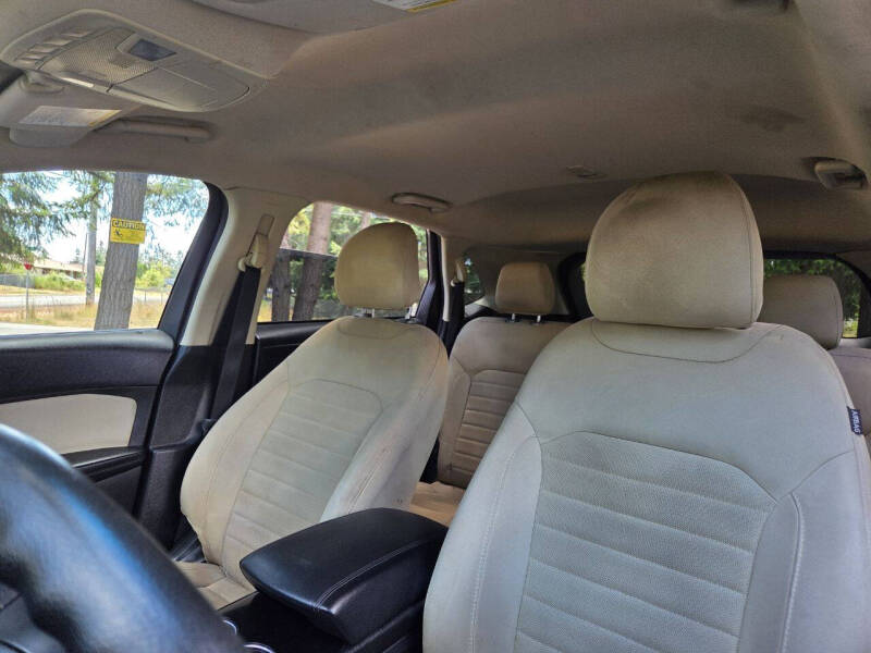 2016 Ford Edge SE