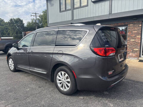 2019 Chrysler Pacifica Touring L
