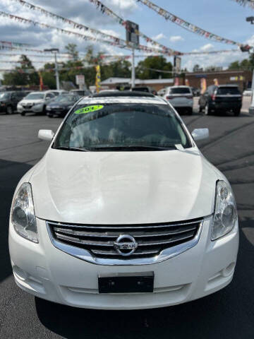 2012 Nissan Altima for sale at Zor Ros Motors Inc. in Melrose Park IL