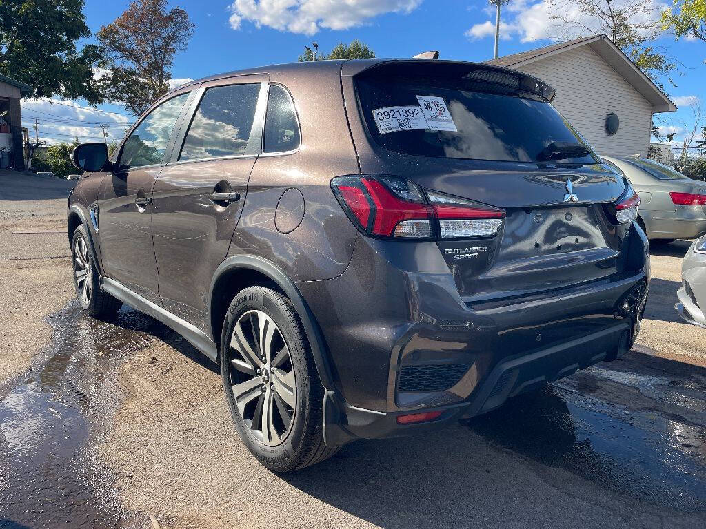 2023-mitsubishi-outlander-sport-es-awd-4dr-crossover.jpg