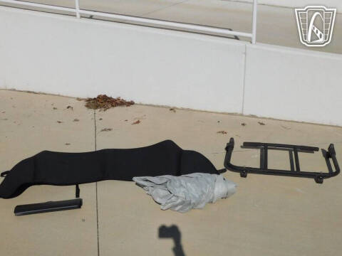 2004 Ford Thunderbird Deluxe