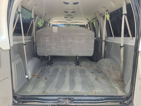 2011 Ford E-Series E-350 SD XLT