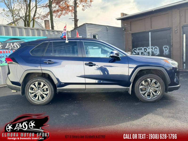 2024 Toyota RAV4 Hybrid XLE Premium