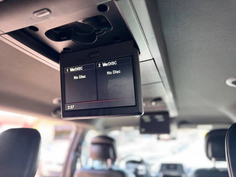 2015 Dodge Grand Caravan R/T