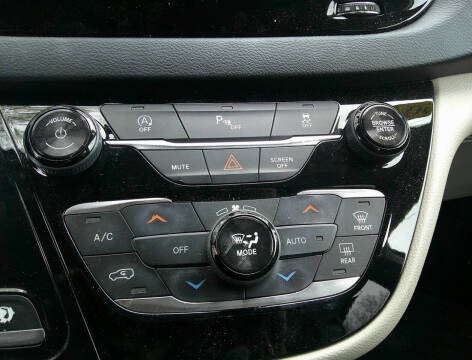 2018 Chrysler Pacifica Touring L