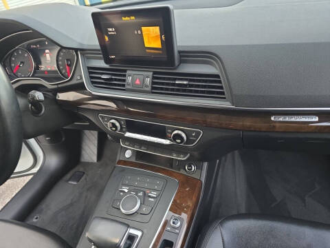 2019 Audi Q5 quattro Premium 45 TFSI