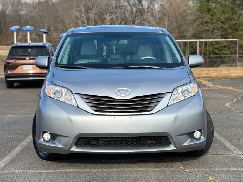 2011 Toyota Sienna