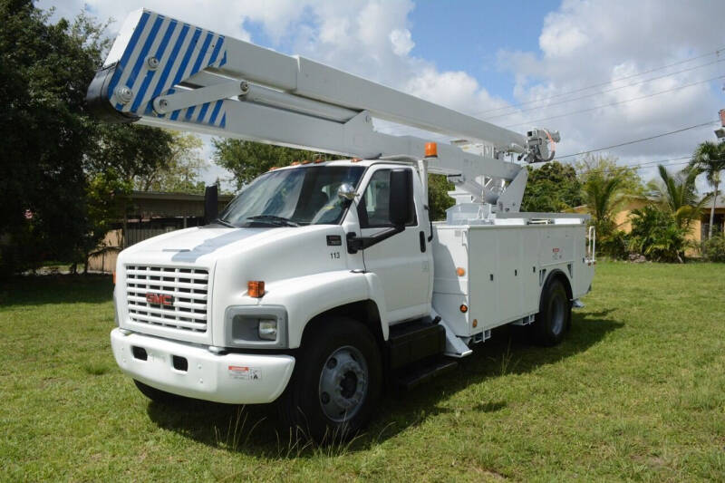 2003 GMC W7500 for sale at American Trucks and Equipment in Hollywood FL