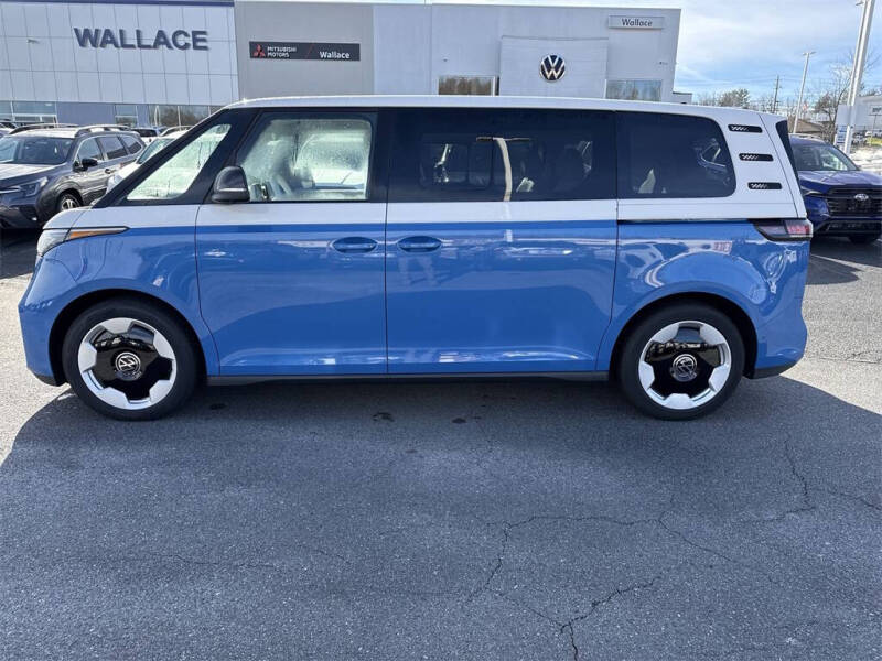 2025 Volkswagen ID. Buzz Pro S Plus 4Motion