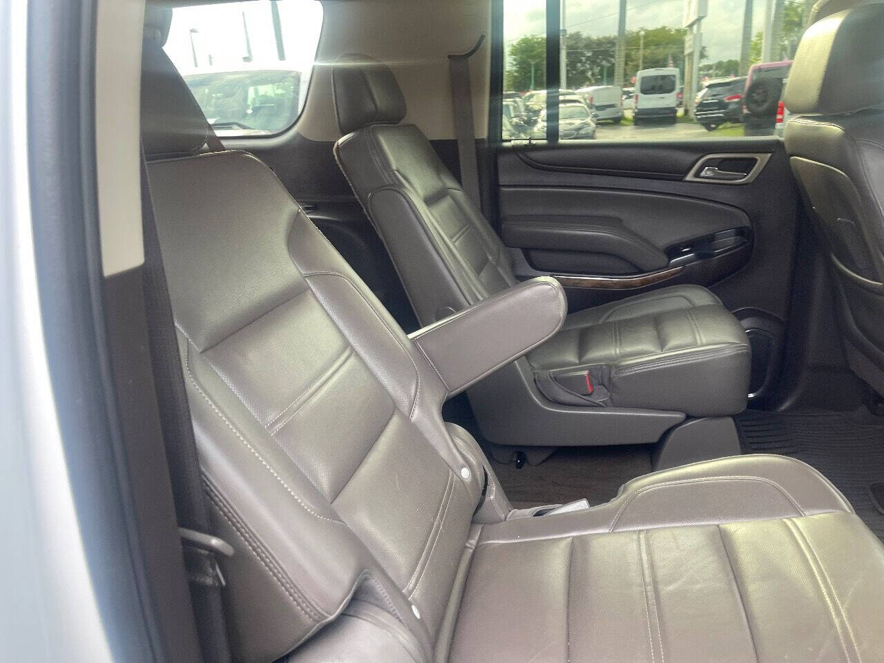 2016 GMC Yukon XL SUV / Crossover - $26,900