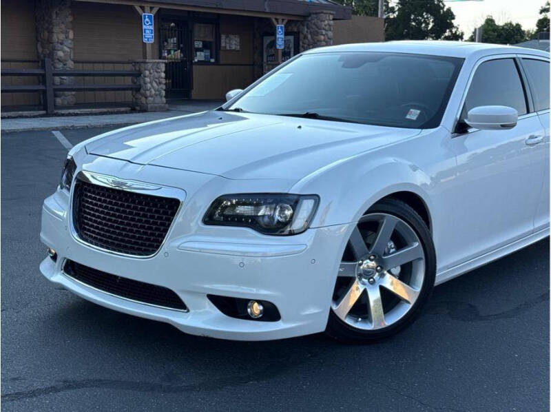2012 Chrysler 300 SRT8